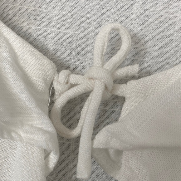 Forever 21 White Ruffle Tie-Front Crop Blouse - Picture 5 of 6